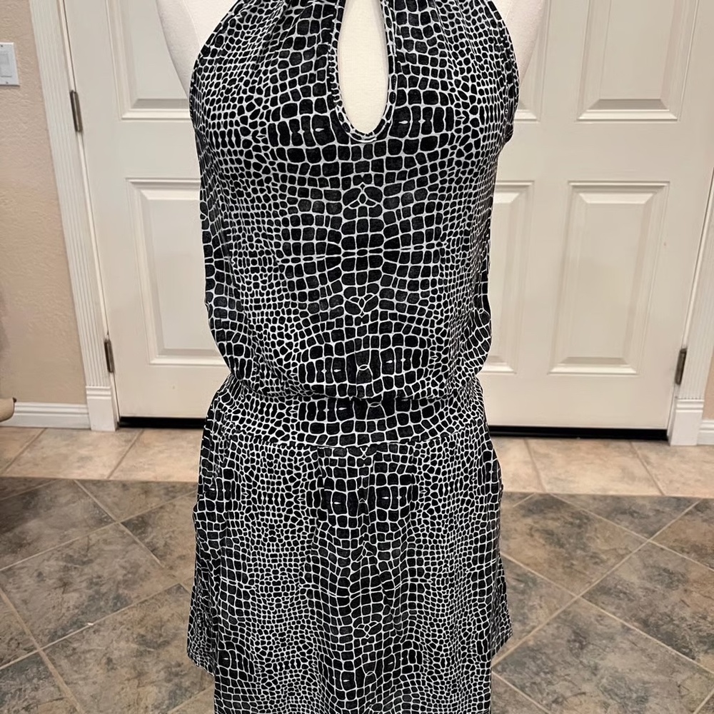 NWT Peyton Jensen Halter Key Hole Dress